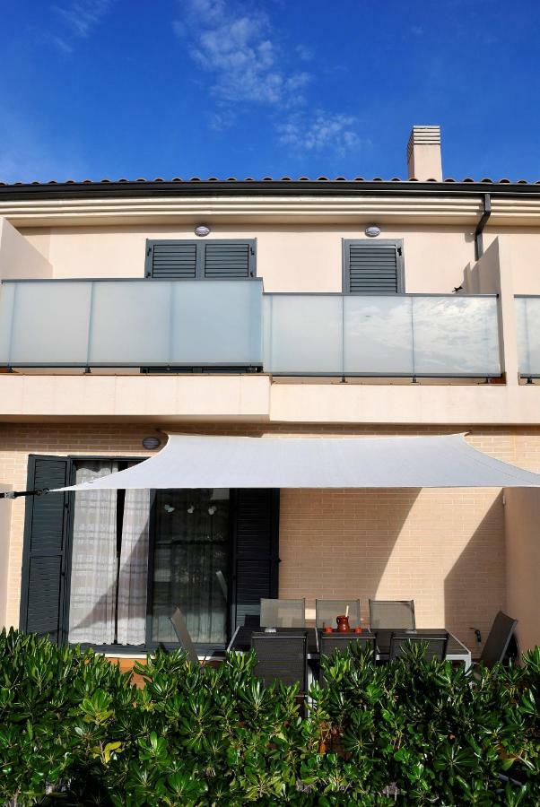 Chalet Adosado De Lujo Para 6 Personas En Golf Panoramica - Internet Fibra Gratis San Jorge  Buitenkant foto
